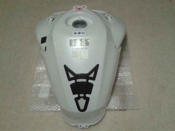 R&eacute;servoir neuf honda 1000 cbf 2010