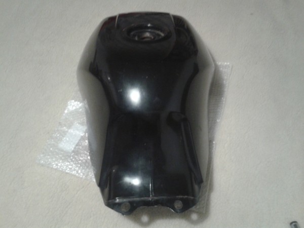 Annonce R&eacute;servoir suzuki 1100 gsxg 1992