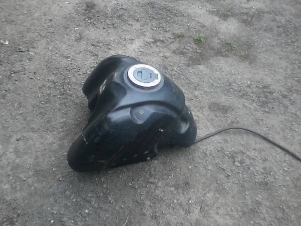 R&eacute;servoir suzuki 650 frewind 2001 pas cher