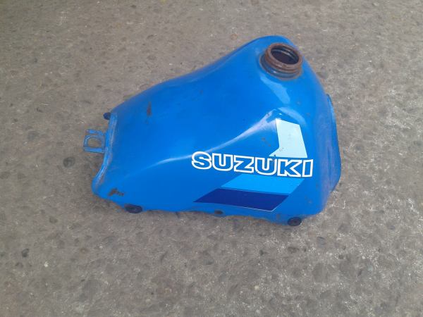 R&eacute;servoir suzuki 80 rhx 1989 pas cher