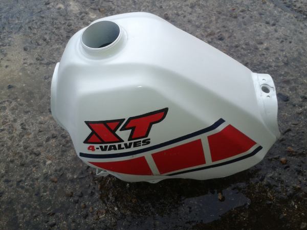 Vente R&eacute;s&eacute;rvoir yamaha 600xt 1985