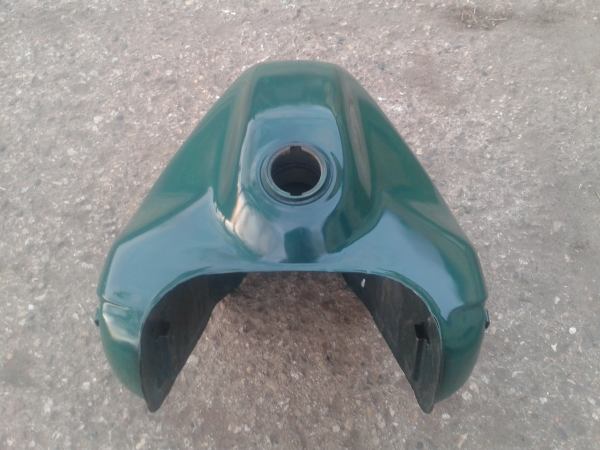 Résérvoir yamaha  750 super ténéré vert 1994