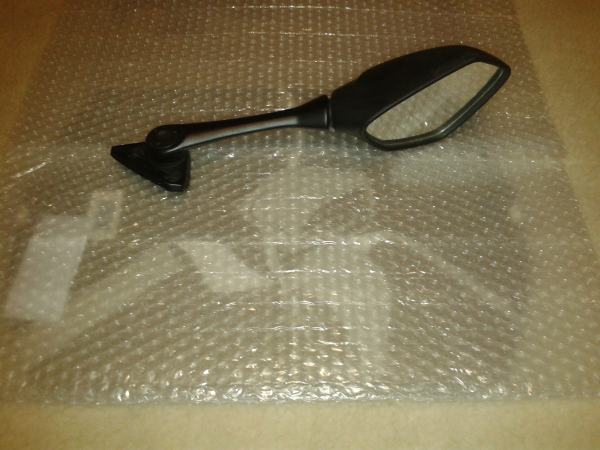 R&eacute;troviseur droit suzuki 125 gsxr 2022