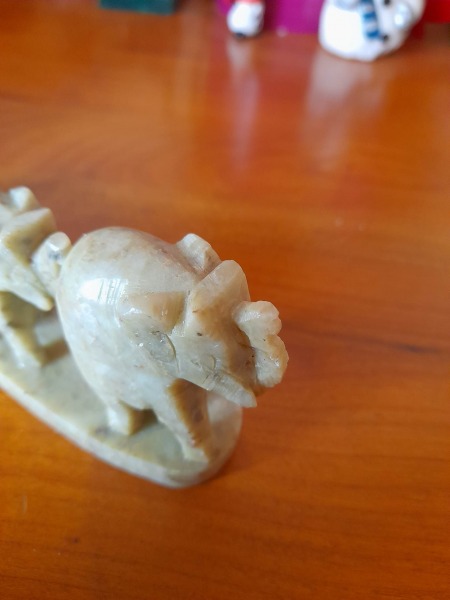 Vente Ribambelles de 4 &eacute;l&eacute;phants en pierre