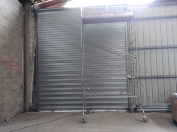 Vente Rideaux m&eacute;talliques