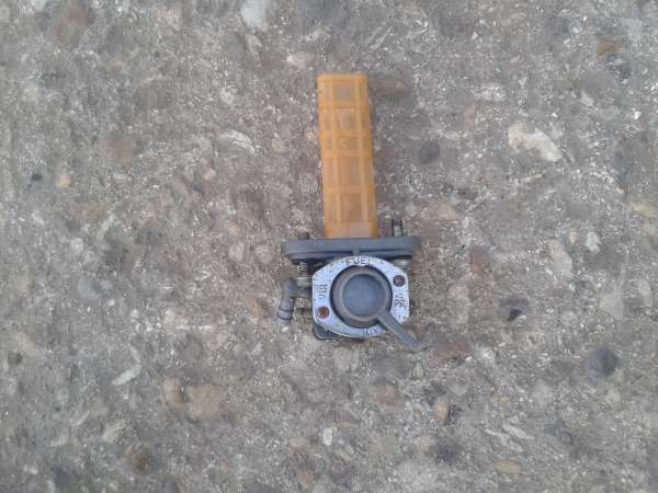 Robinet d éssence gauche yamaha 1100 xs us 1978