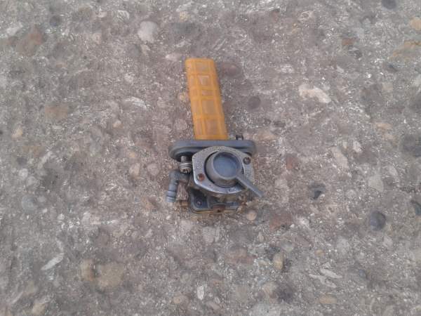 Robinet d éssence gauche yamaha 1100 xs us 1978 pas cher