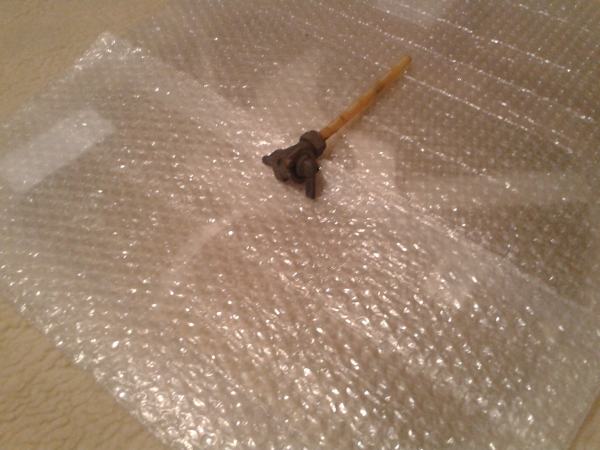 Annonce Robinet d éssence honda 125 crm 1994