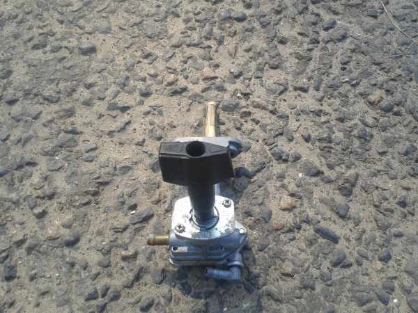 Robinet d éssence suzuki 1200 bandit 1998 pas cher