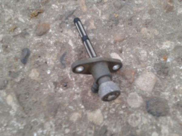 Robinet essence gauche husqvarna 410 te1998