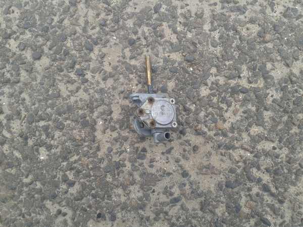 Annonce Robinet suzuki 1200 bandit 2000