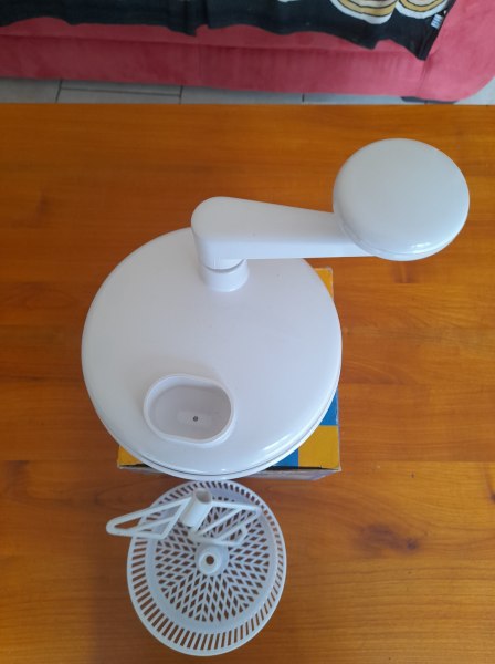 Vente Robot hachoir manuel lame inox fruits l&eacute;gumes