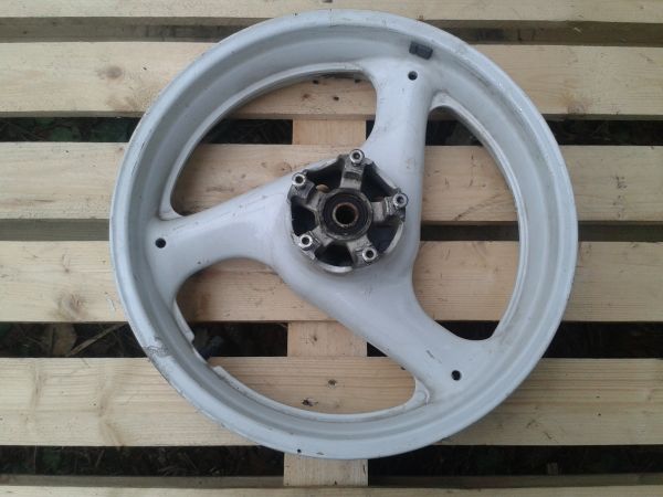 Roue arriére suzuki 250 rgv 1990