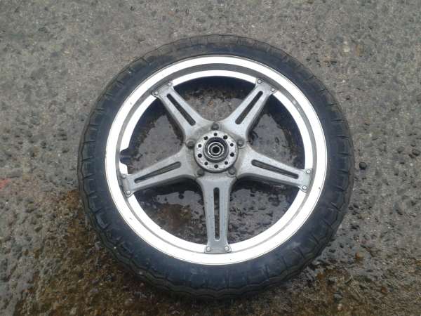 Roue avant honda 1000 goldwing 1980