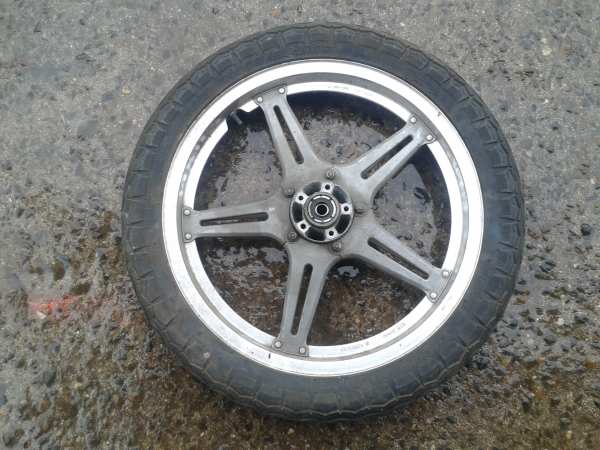 Vente Roue avant honda 1000 goldwing 1980