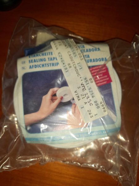 Ruban étancheité auto adhésif