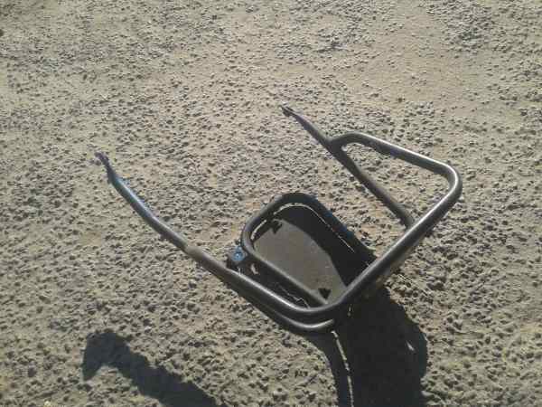 Sabot triumph 900 tiger 1998 pas cher