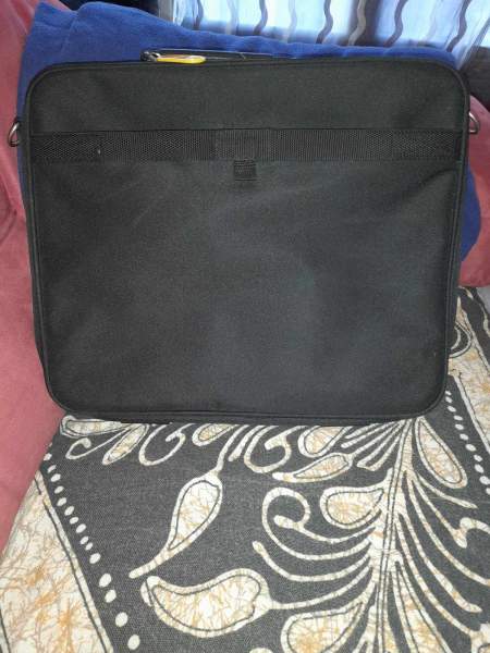 Sacoche pc portable  30 x 39 cm pas cher
