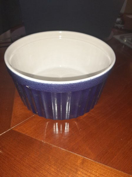 Saladier rond en c&eacute;ramique