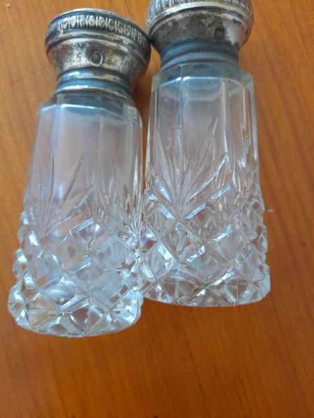 Saliere et poivrier cristal et argent pas cher