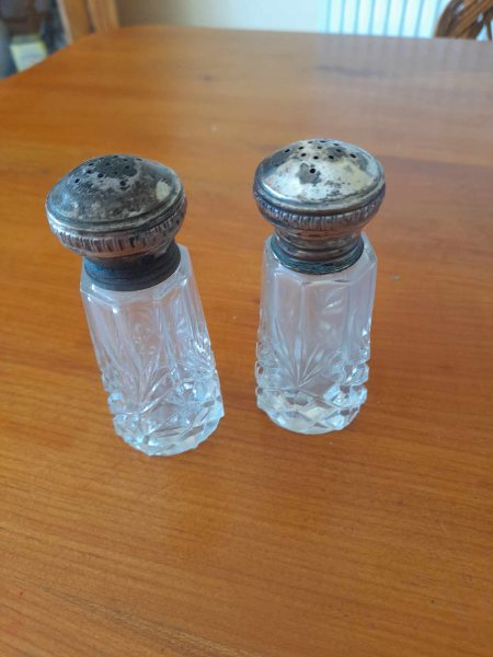 Saliere et poivrier cristal et argent