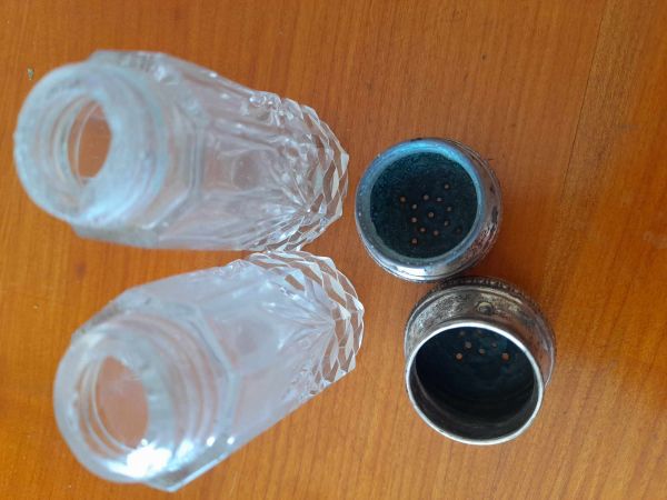Annonce Saliere et poivrier cristal et argent