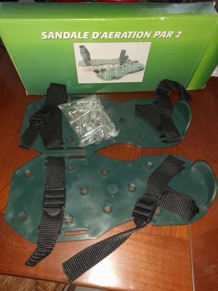 Vente Sandales d'aération de pelouse