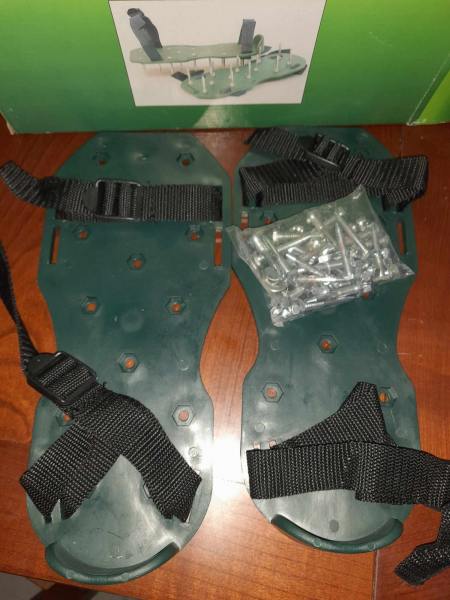 Sandales d'aération de pelouse