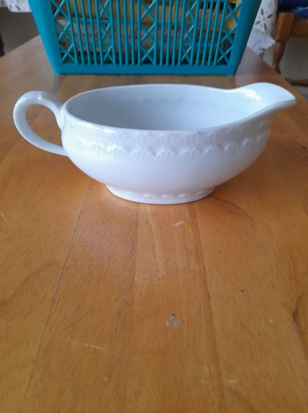 Saucier blanc en c&eacute;ramique