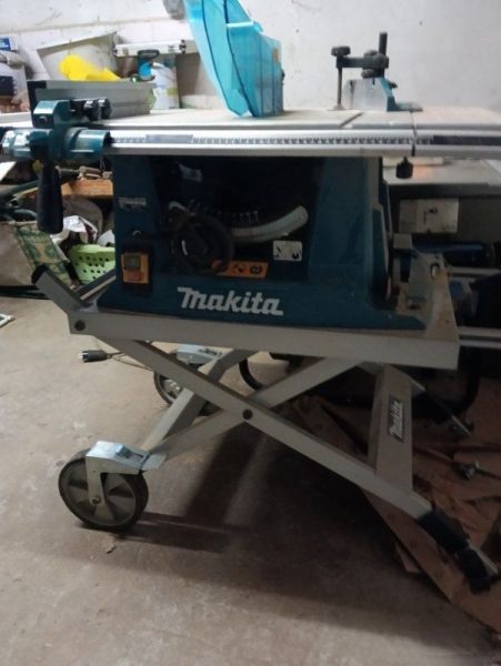 Annonce Scie à table makita mlt 100n