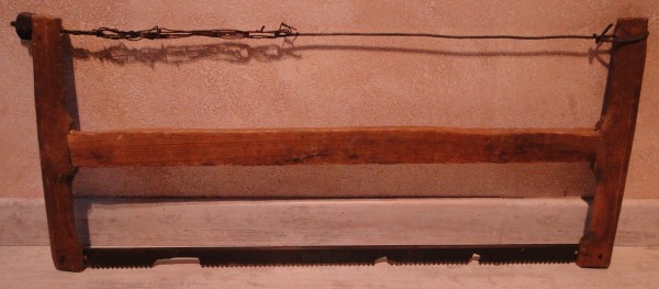 Vente Scie &agrave; tenons, en bois de 82 cm - bon &eacute;tat