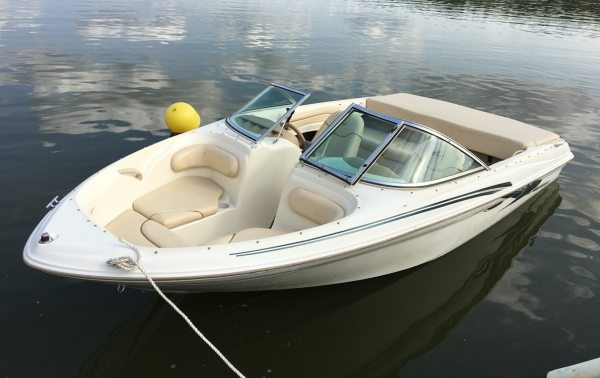 Sea ray 180 bow rider