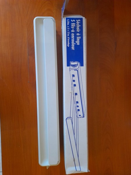 Séchoir à linge 5 fils à enrouleur pas cher