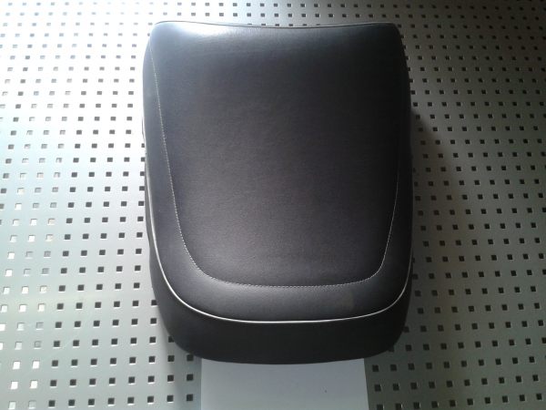 Annonce Selle arriére honda pc 800 pacific coast 1998