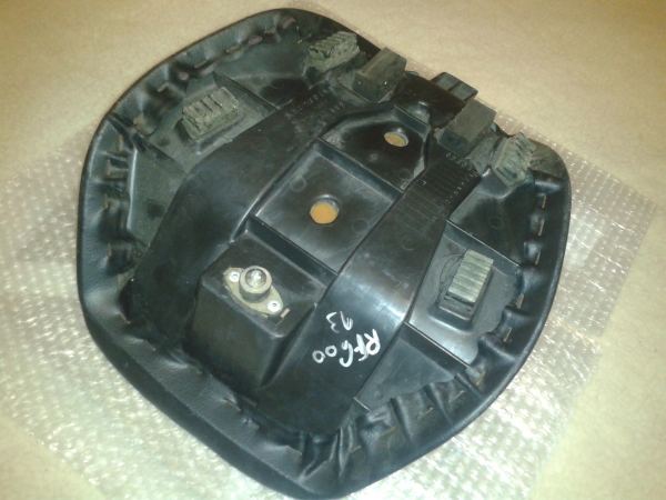 Annonce Selle avant suzuki 600 rf 1993