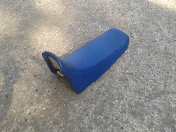 Vente Selle bleu suzuki big 750 dr1988