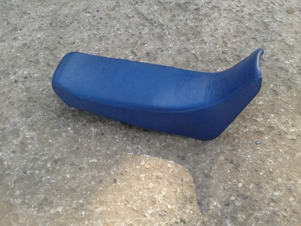 Selle bleu suzuki big 750 dr1988 pas cher