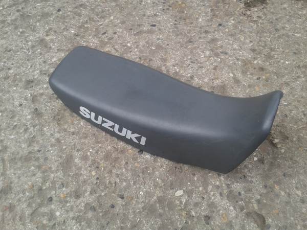 Selle grise suzuki 650 drs se 1994 pas cher