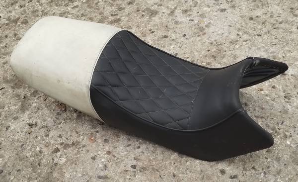 Selle honda 400 vff 1985 pas cher