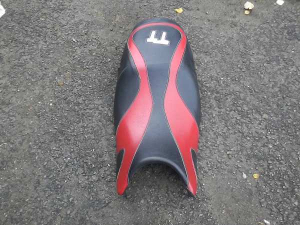 Selle perso triumph 600 tt 2001