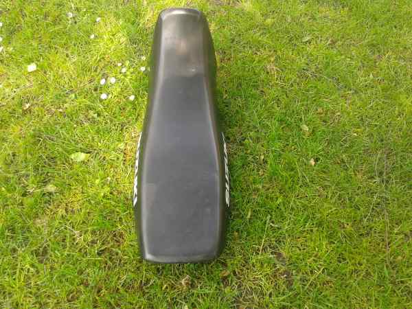 Annonce Selle suzuki 650 drs 1993