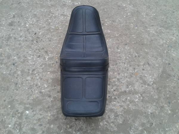 Annonce Selle yamaha xv 500 se 1985