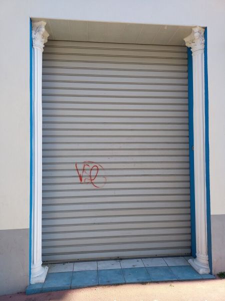 Vente [septembre 2024] rideaux m&eacute;talliques &eacute;lectriques