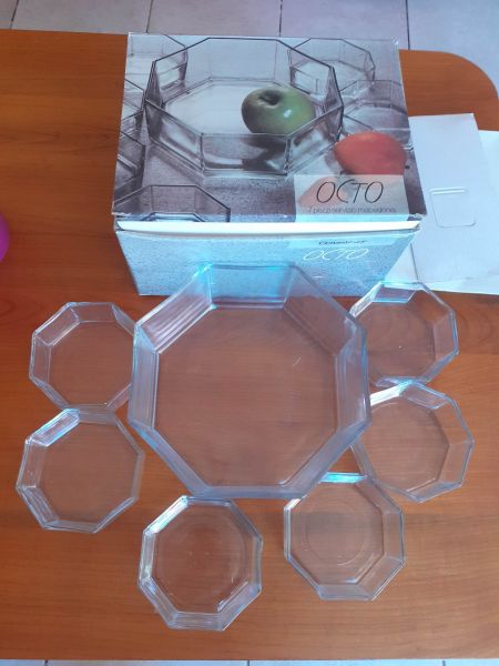 Service de table 7 pi&egrave;ces en verre transparent