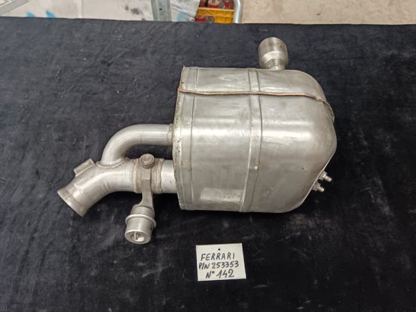 Silencieux d'&eacute;chappement pour ferrari california