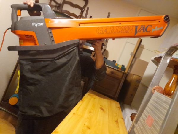 Souffleur aspirateur à feuille électrique flymo