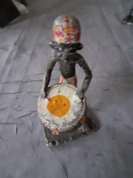 Statuette africaine en m&eacute;tal n&deg;6