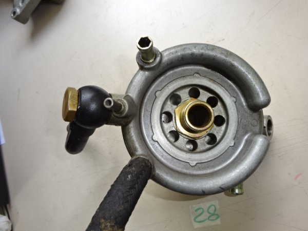 Support de filtre &agrave; huile ferrari 355