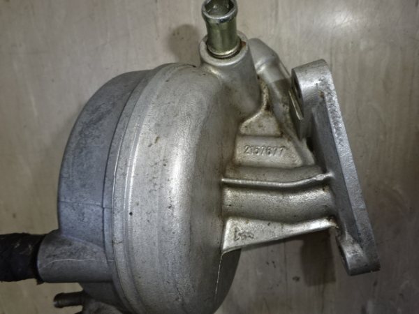 Annonce Support de filtre &agrave; huile ferrari 355