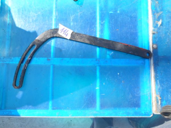 Support de r&eacute;glage d'alternateur de tomaso pantera